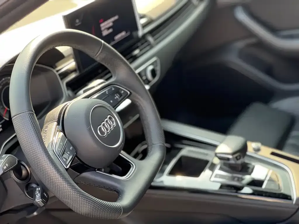 Audi A4L 2024 из CN, фото 7