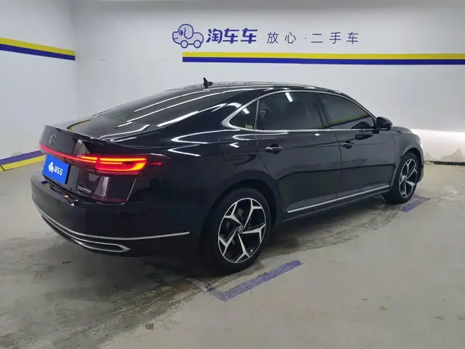 Volkswagen Passat — фото 7