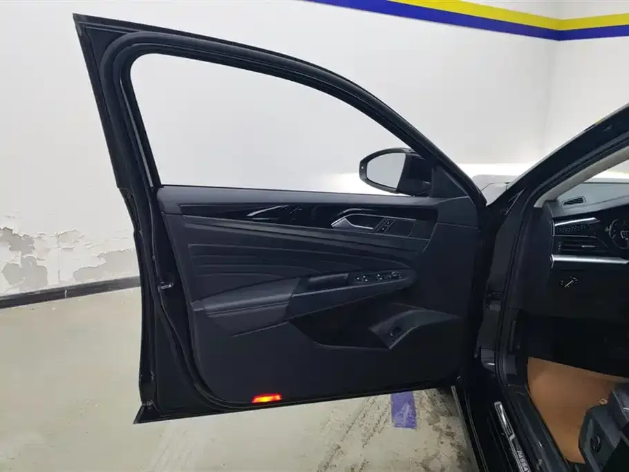 Volkswagen Passat — фото 6