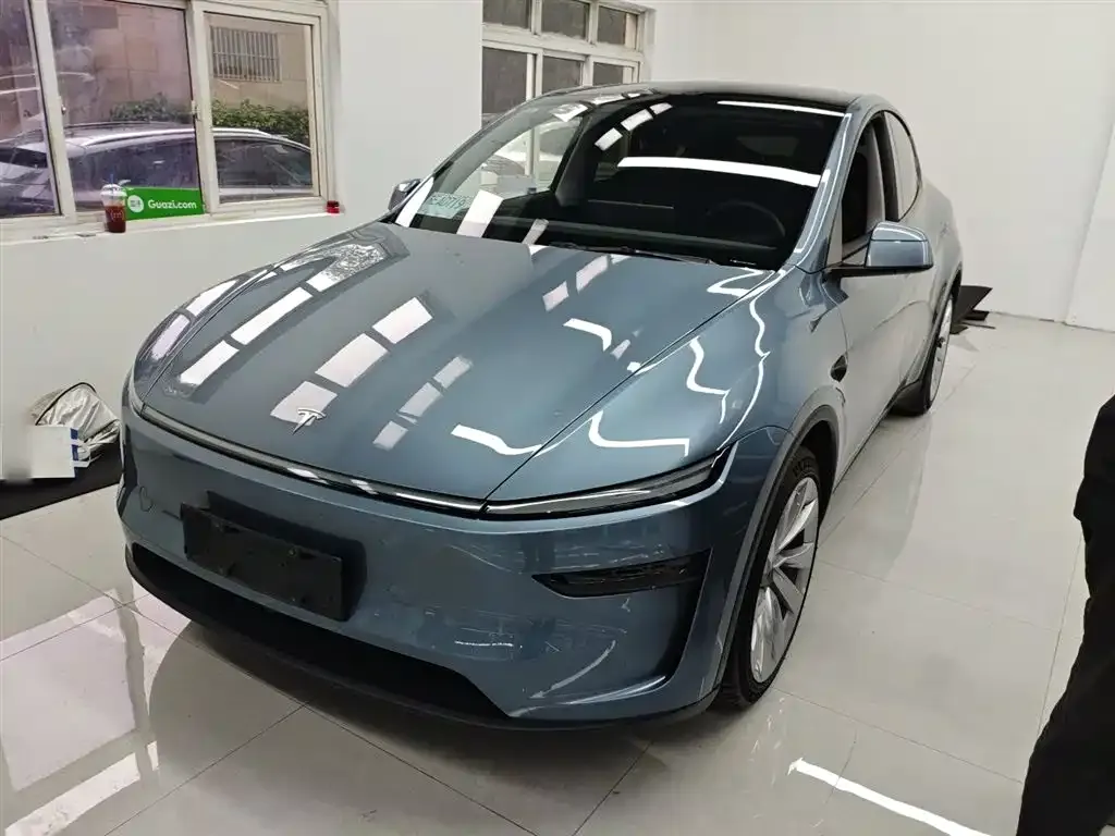 Tesla Model Y 2025 из CN, фото 10