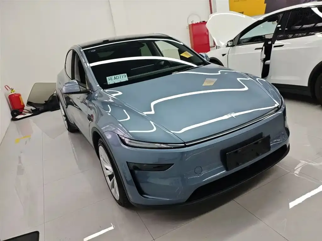 Tesla Model Y 2025 из CN, фото 4