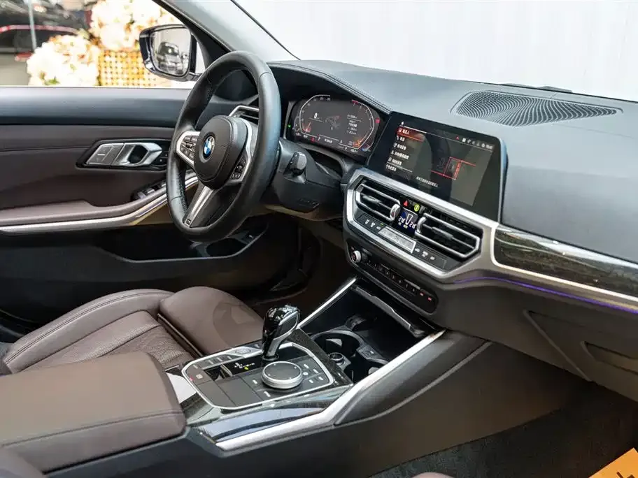 BMW 3 Series 2022 из CN, фото 7