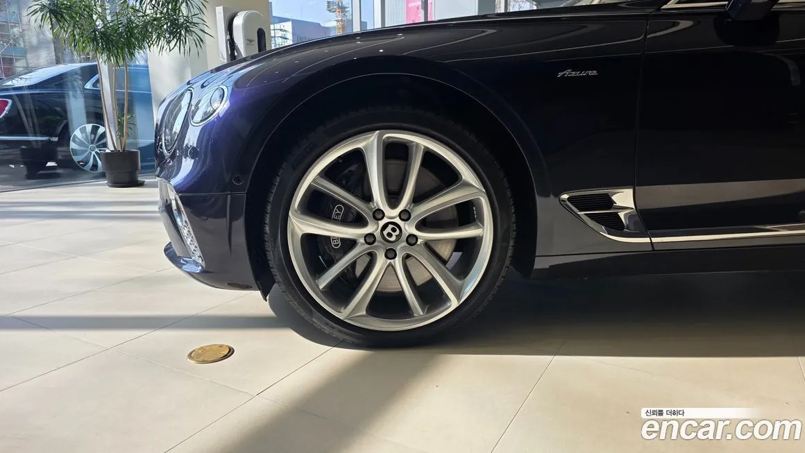 Bentley Continental 2023 из KR, фото 8