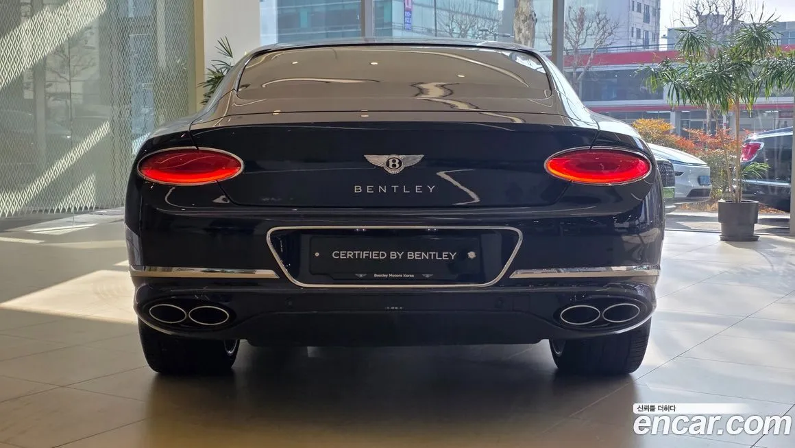 Bentley Continental 2023 из KR, фото 4