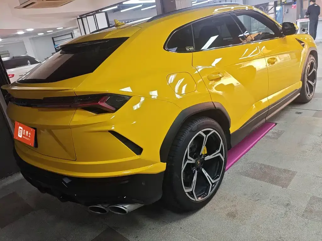 Lamborghini Urus 2023 из CN, фото 8