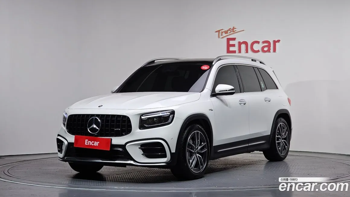 Mercedes-Benz GLB-Class — фото 1