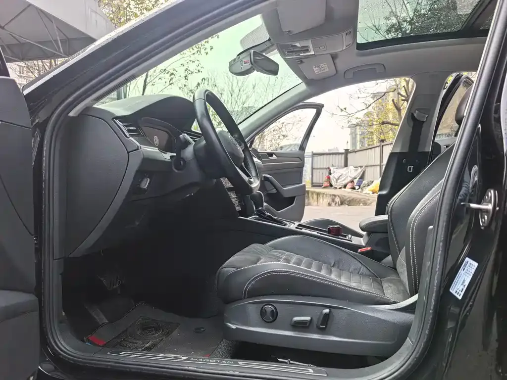 Volkswagen Magotan 2022 из CN, фото 4