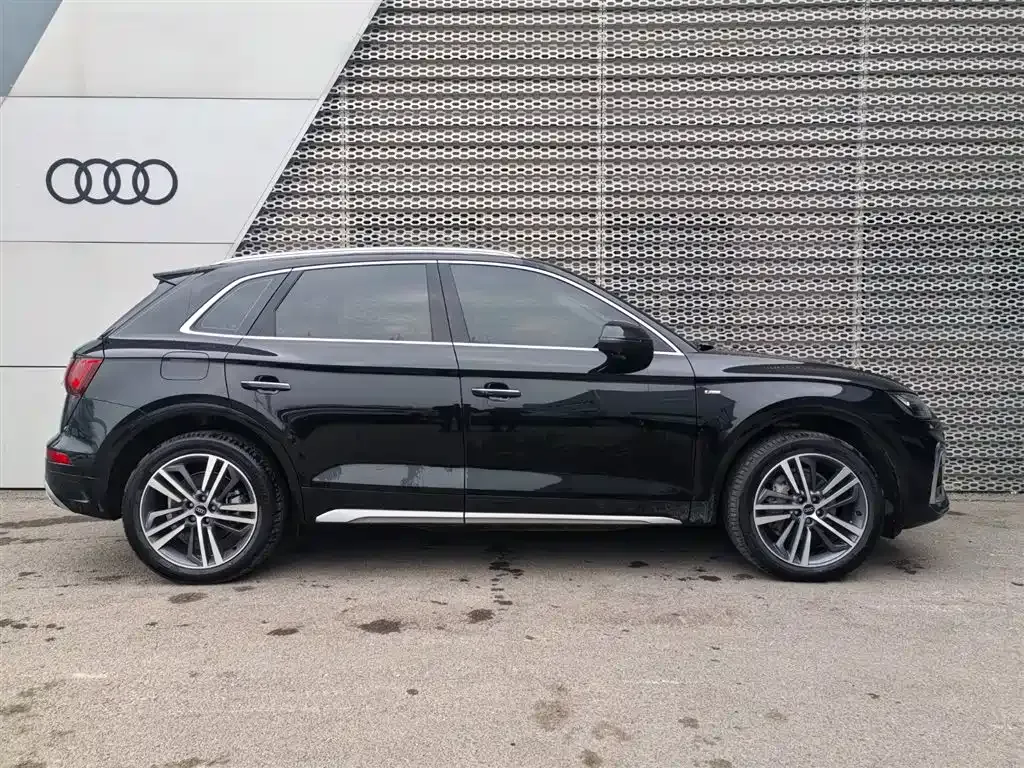 Audi Q5L 2024 из CN, фото 8