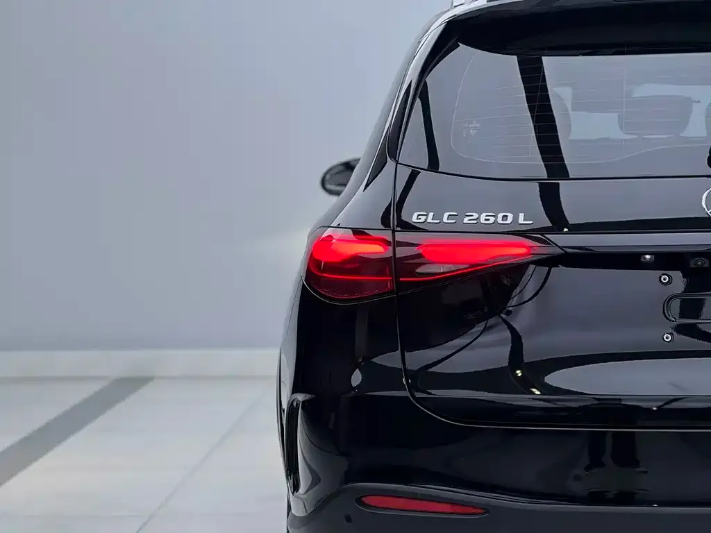 Mercedes-Benz GLC 2024 из CN, фото 2