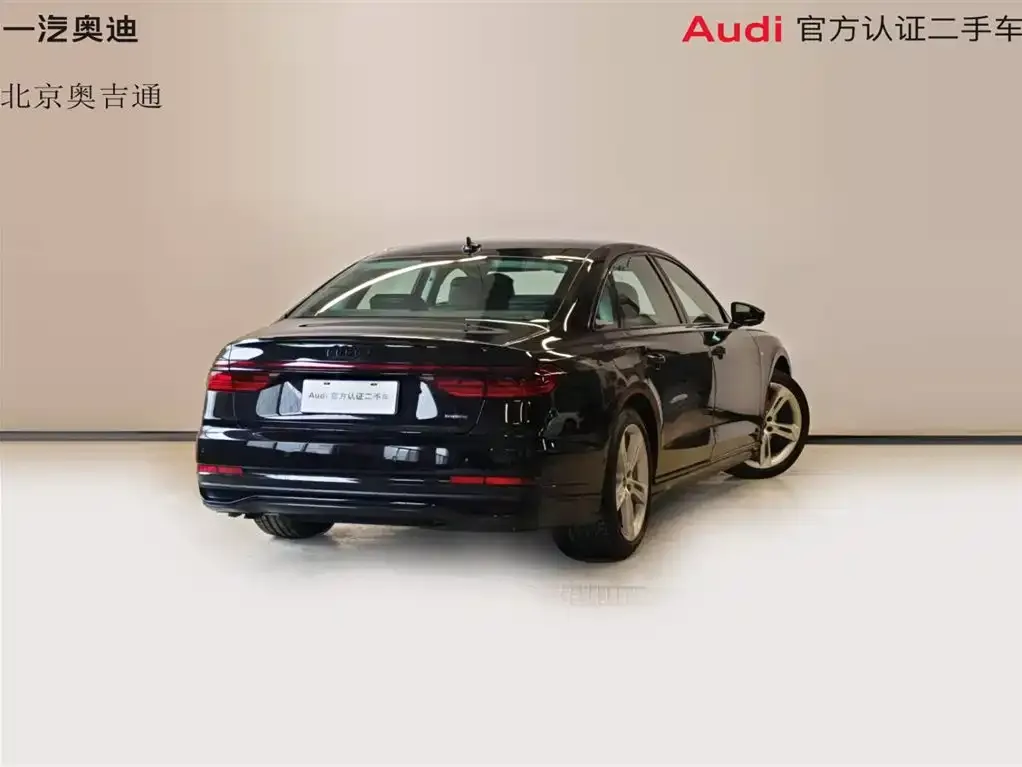 Audi A8 2023 из CN, фото 7