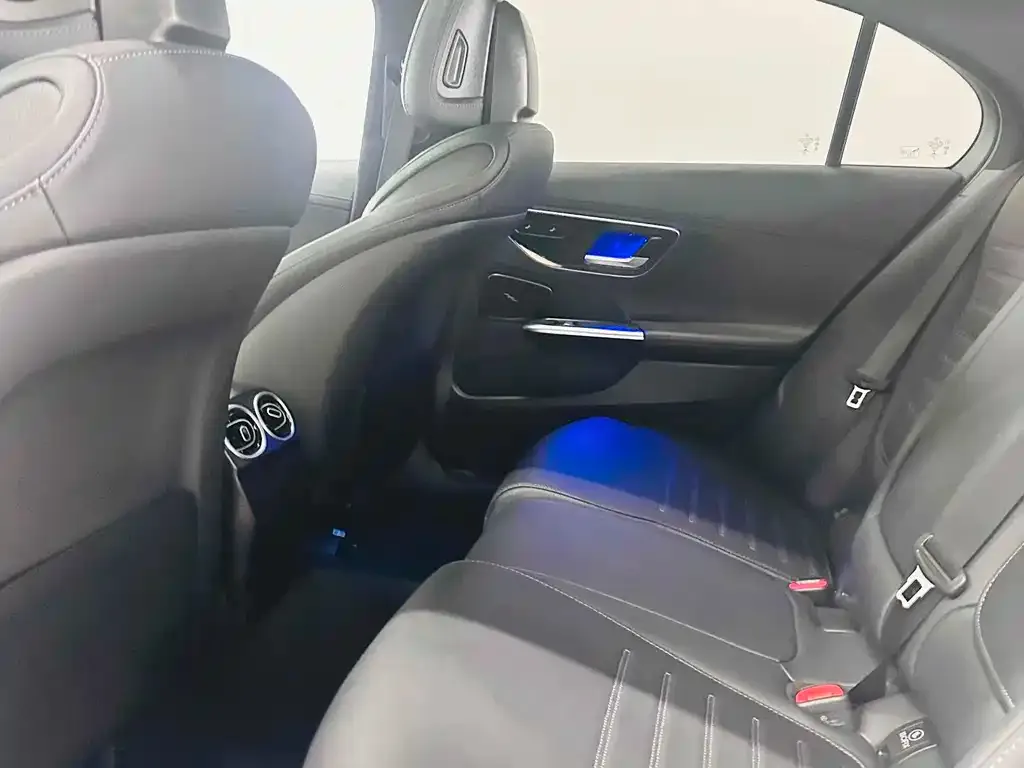 Mercedes-Benz C-Class 2023 из CN, фото 9