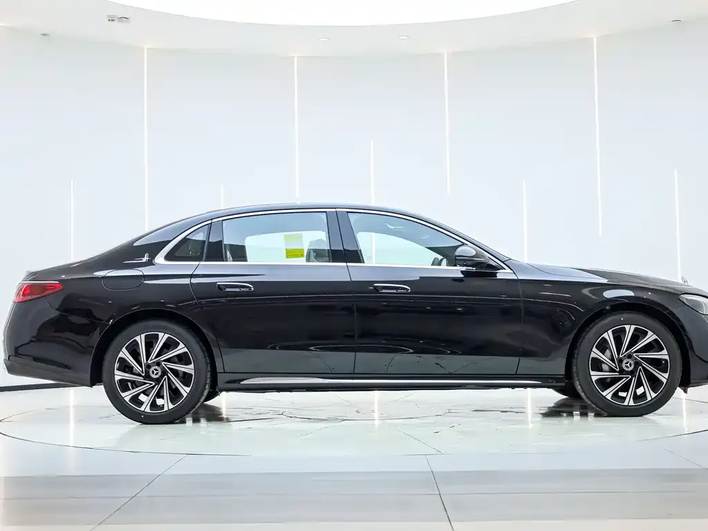 Mercedes-Benz E-Class 2026 из CN, фото 8