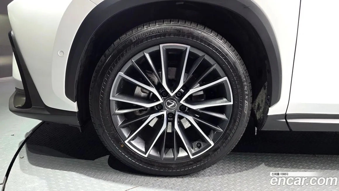 Lexus NX 2025 из KR, фото 8