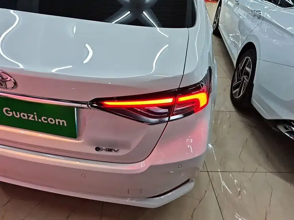 Toyota Corolla 2025 из CN, фото 2
