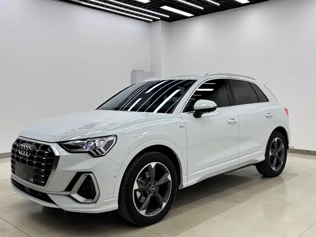 Audi Q3 2022 из CN, фото 1