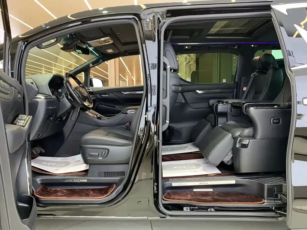 Lexus LM 2023 из CN, фото 8