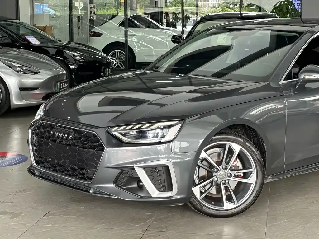 Audi A4L 2023 из CN, фото 9