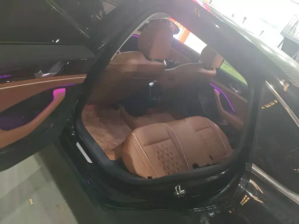 Volkswagen Magotan 2024 из CN, фото 9