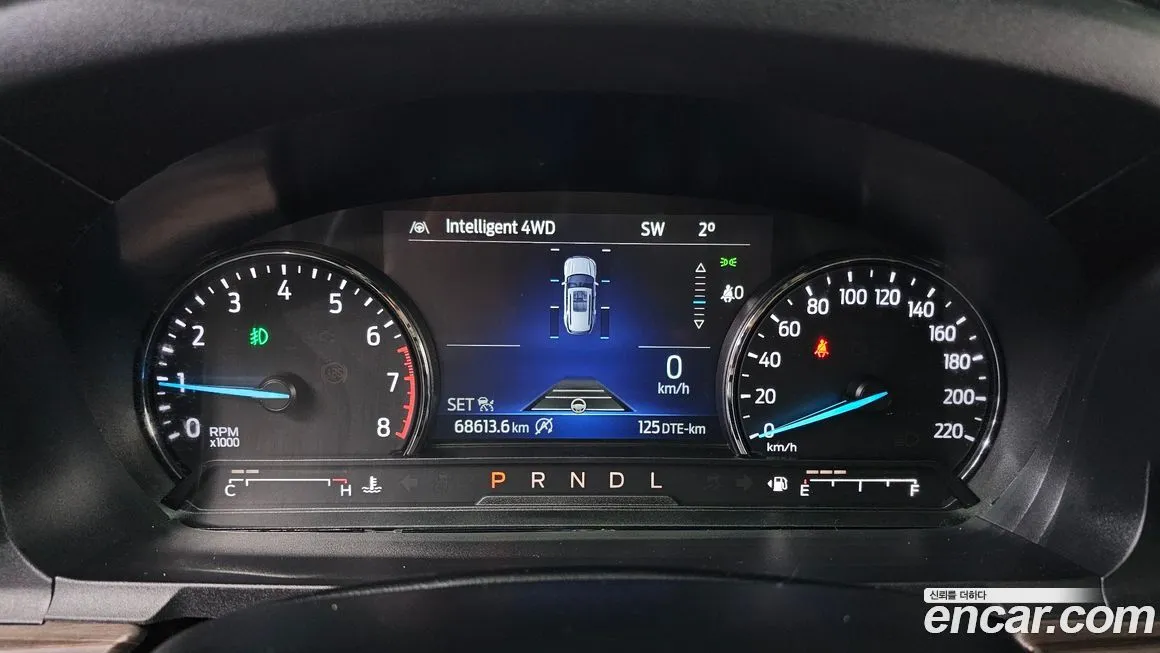 Ford Explorer — фото 5