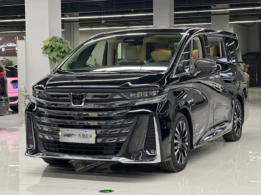 Toyota Vellfire 2024 из CN, фото 1
