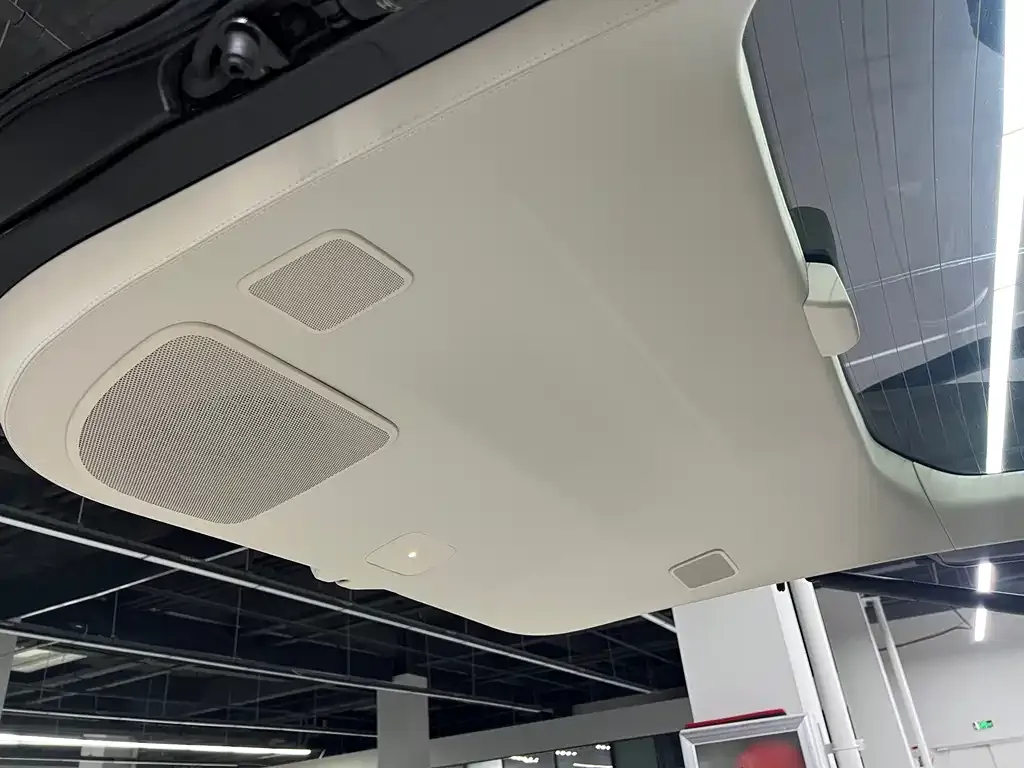 Toyota Vellfire 2024 из CN, фото 3