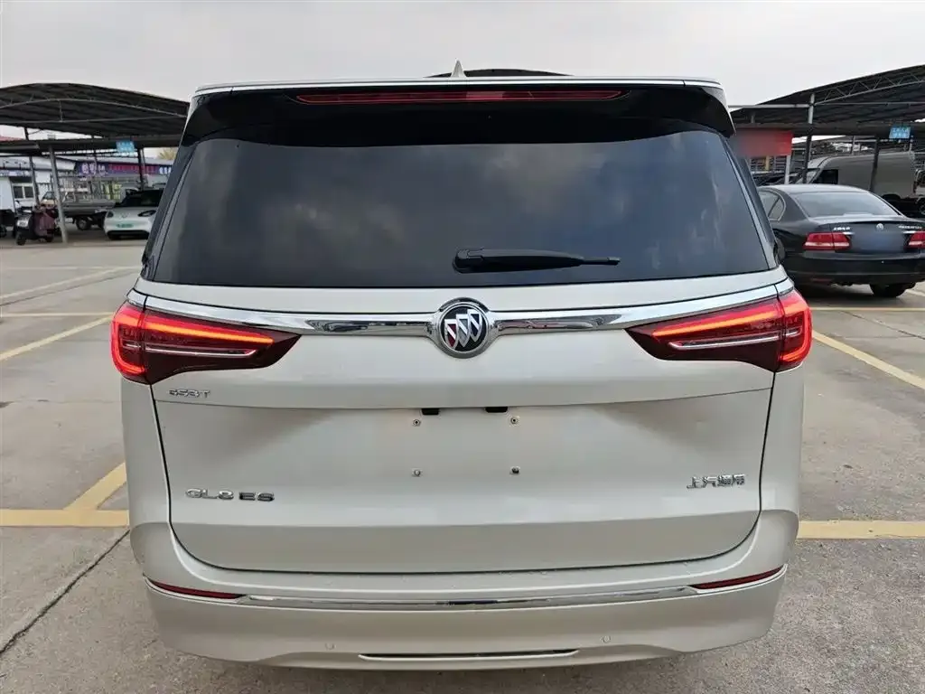 Buick GL8 2021 из CN, фото 3