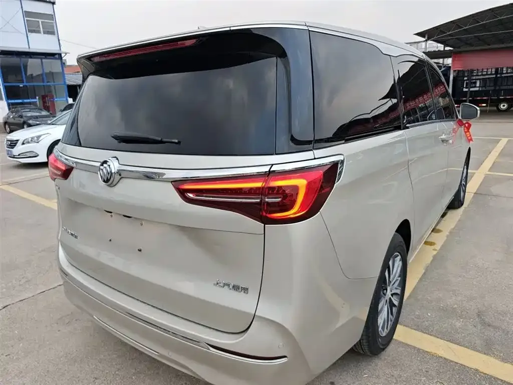 Buick GL8 2021 из CN, фото 8