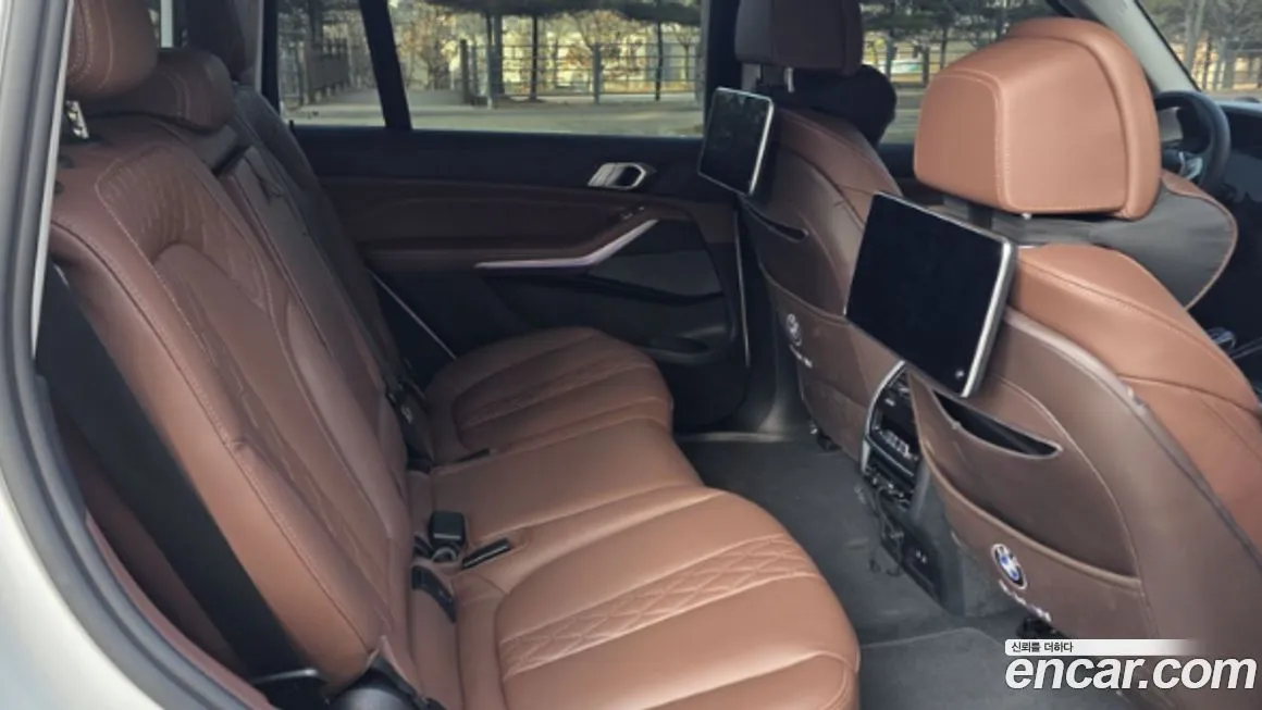 BMW X7 2022 из KR, фото 2