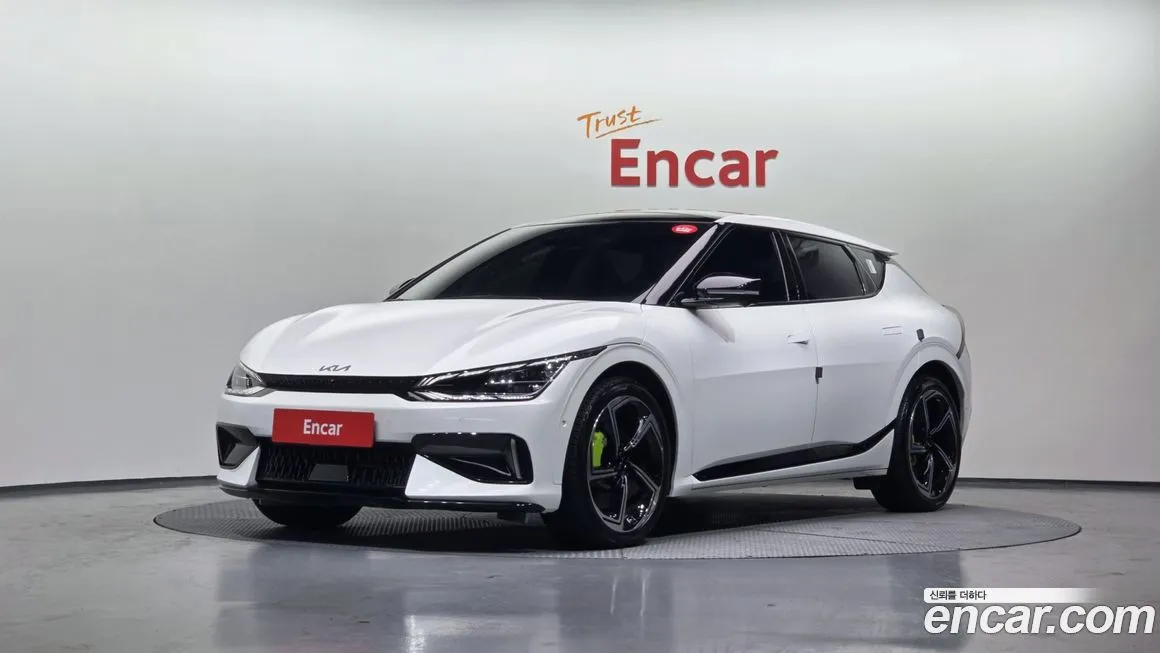 Kia EV6 2023 из KR, фото 1