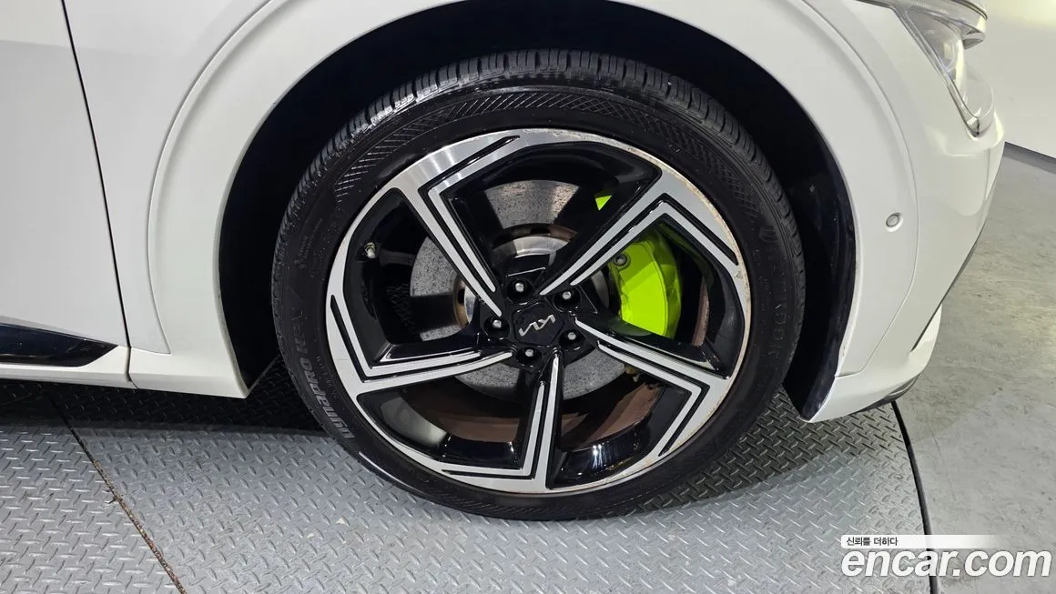 Kia EV6 2023 из KR, фото 10