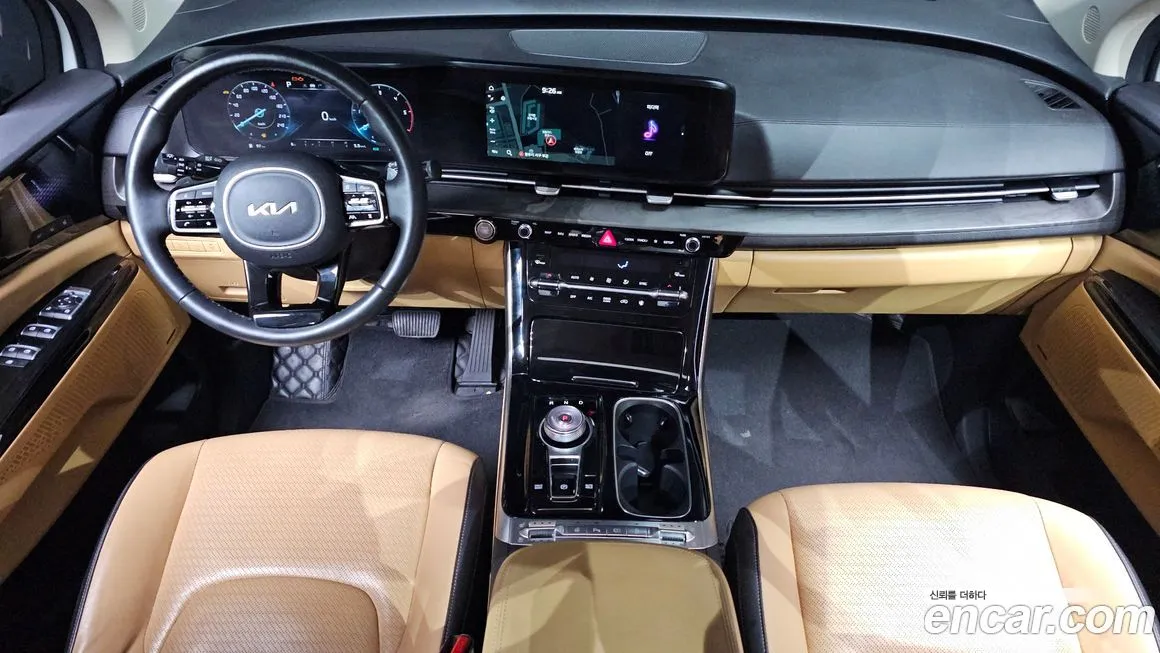 Kia Carnival — фото 8