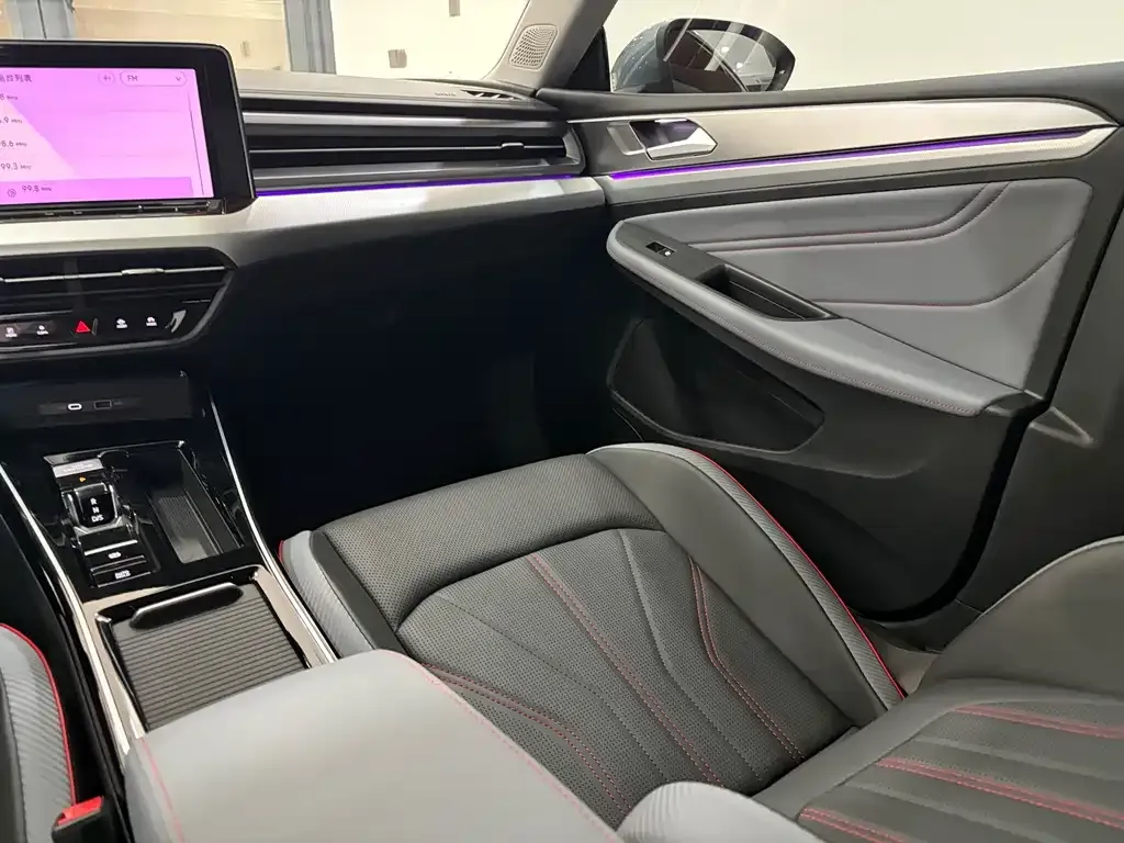 Volkswagen Lamando 2022 из CN, фото 10