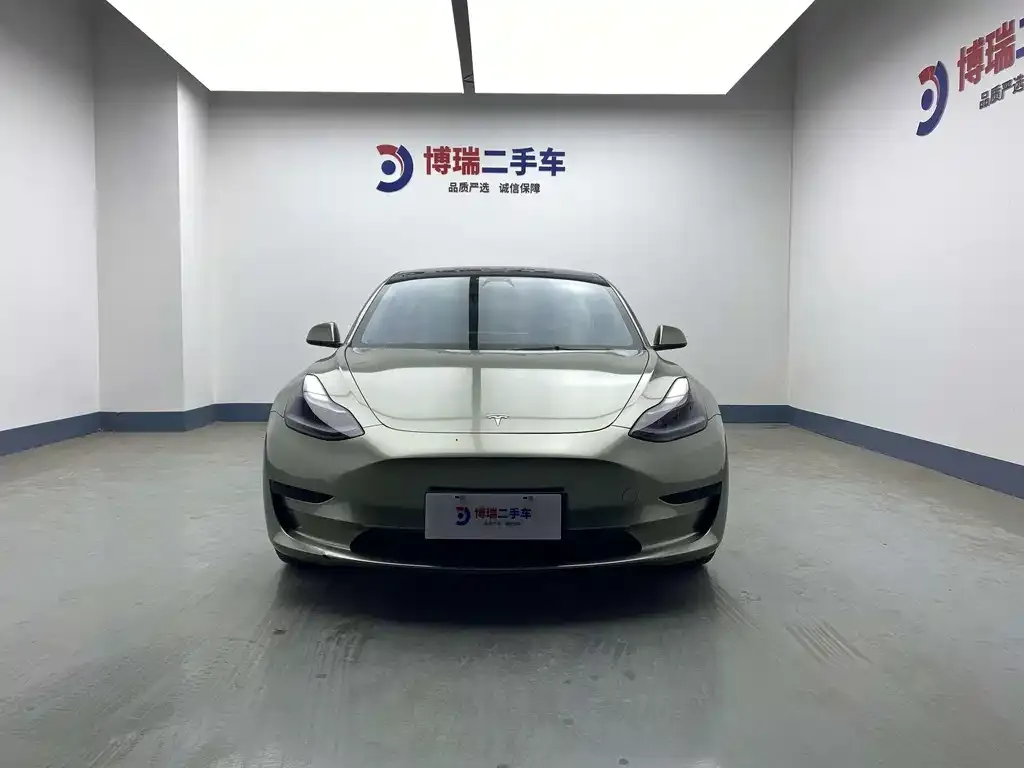 Tesla Model 3 — фото 2