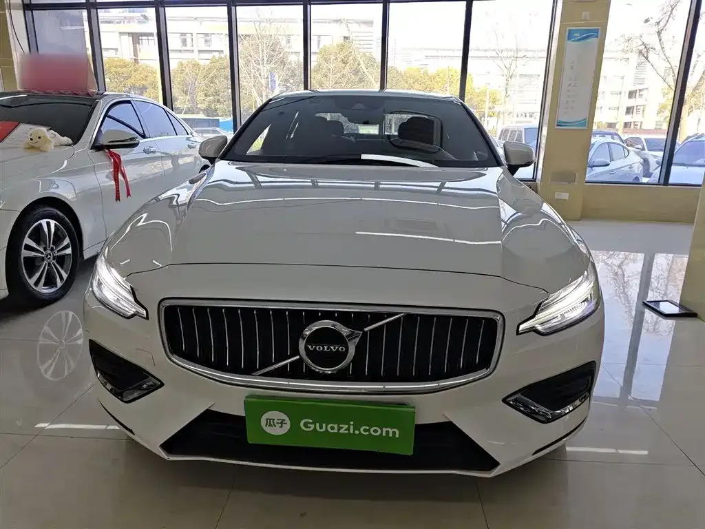 Volvo S60 2022 из CN, фото 7