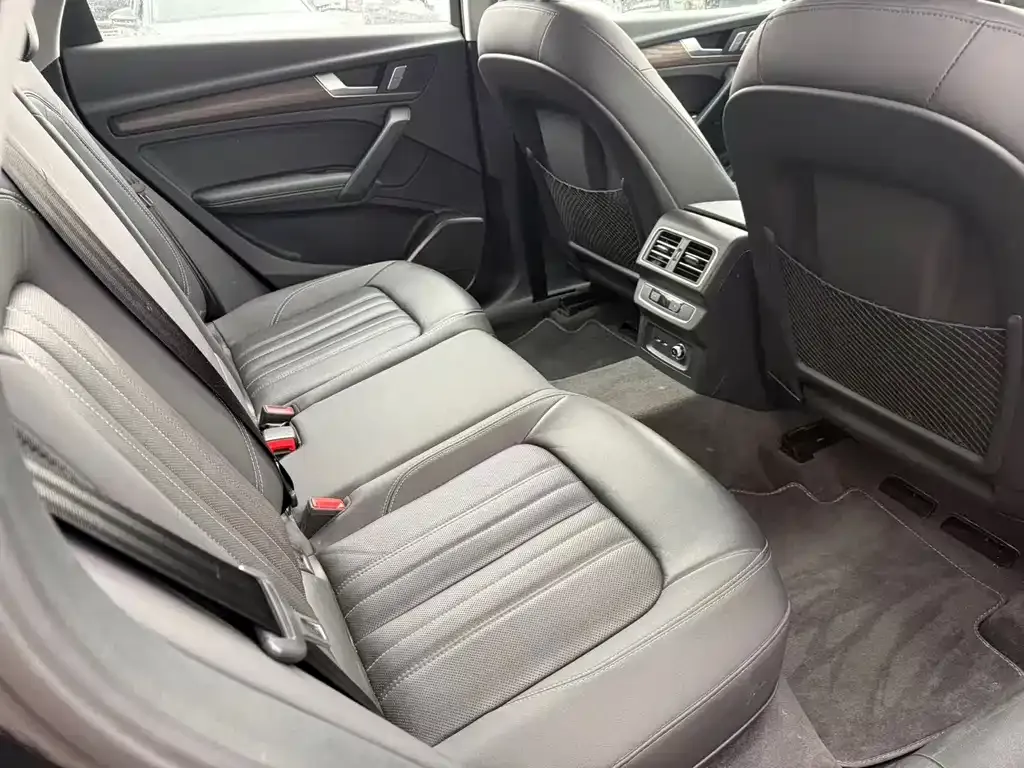 Audi Q5L 2024 из CN, фото 4