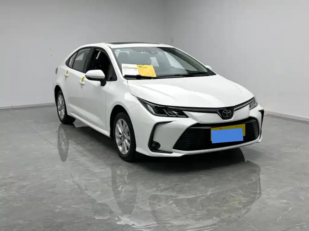 Toyota Corolla 2023 из CN, фото 2