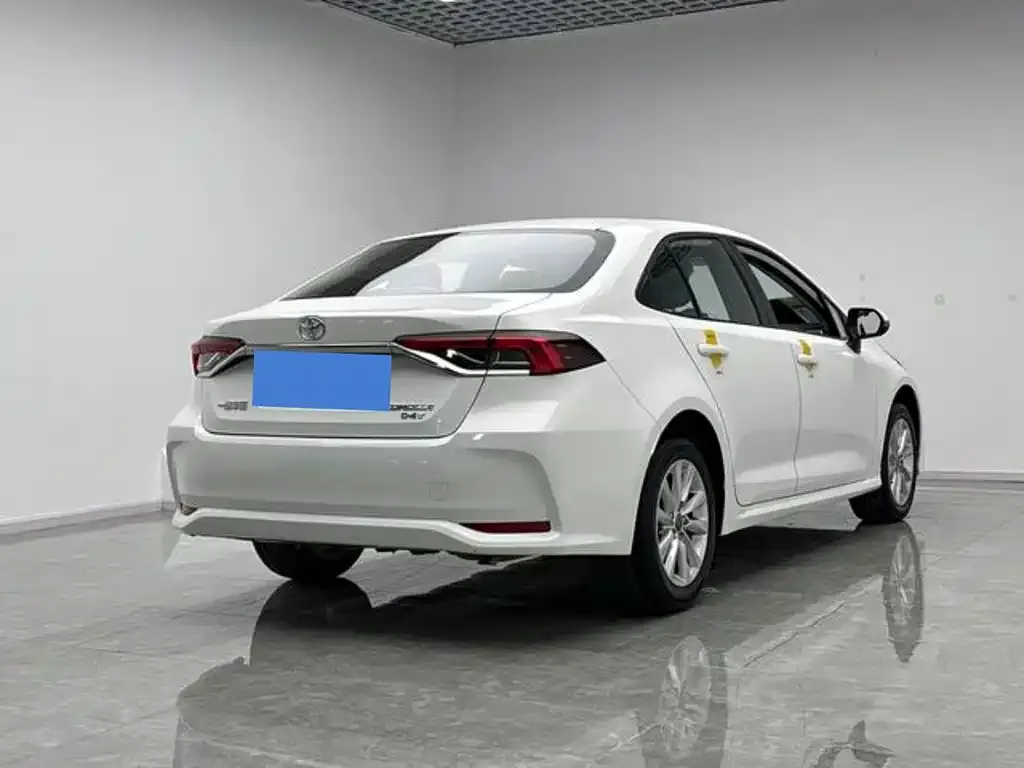 Toyota Corolla 2023 из CN, фото 4