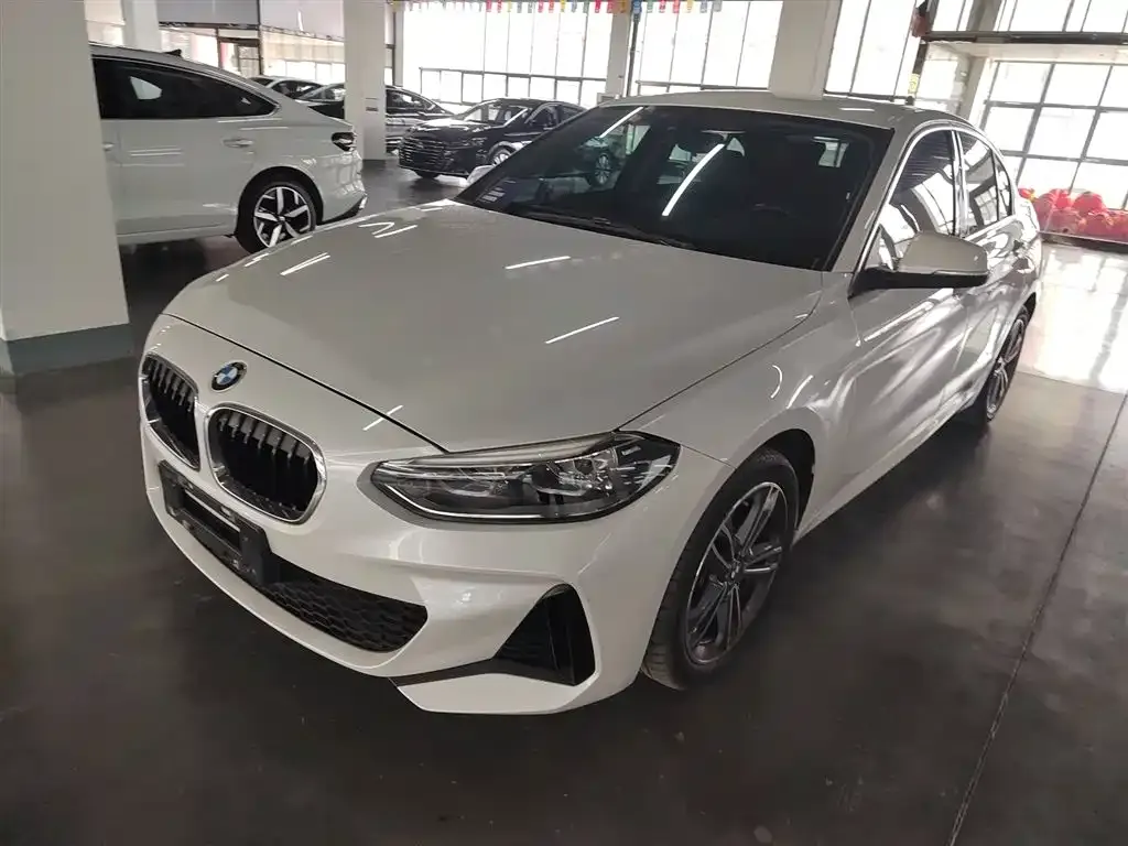 BMW 1 Series 2023 из CN, фото 1