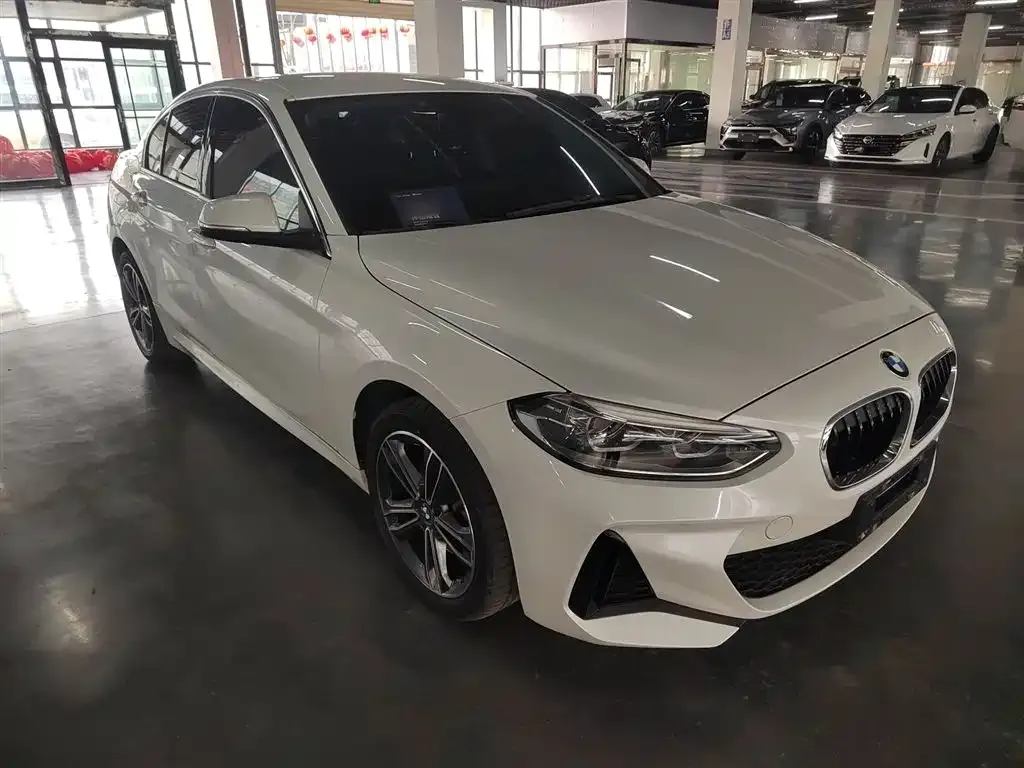 BMW 1 Series 2023 из CN, фото 7