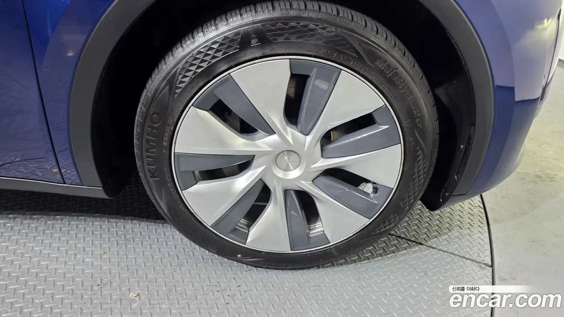 Tesla Model Y 2024 из KR, фото 9