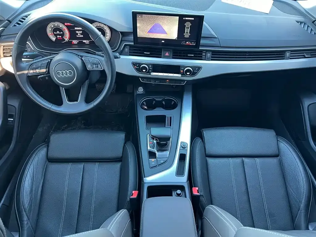 Audi A4L 2021 из CN, фото 5