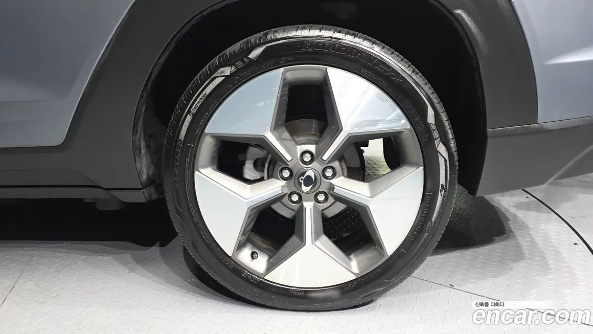 KG Mobility (Ssangyong) Torres — фото 4