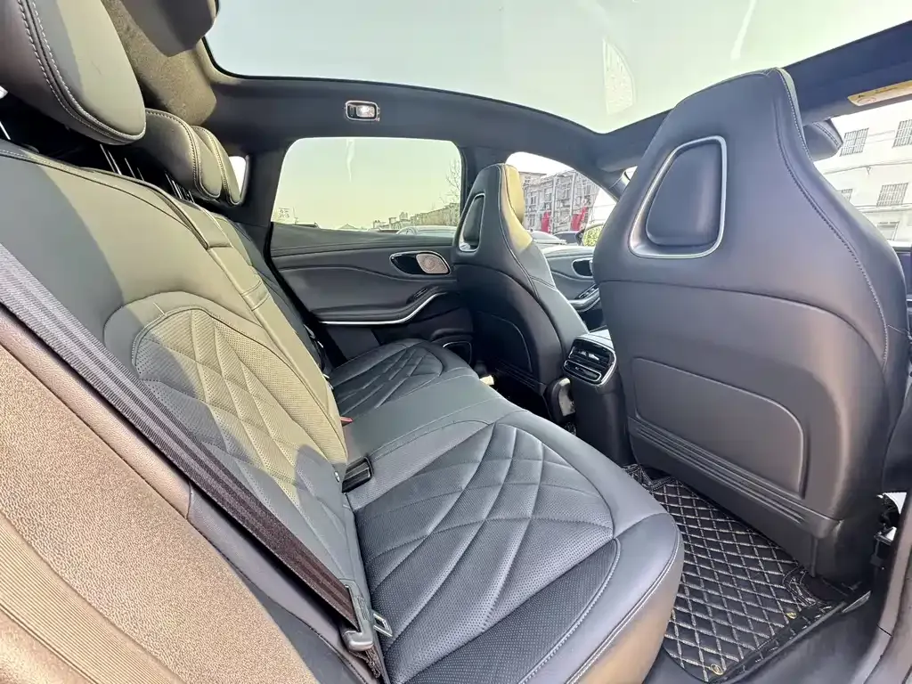 Roewe Feifan R7 2023 из CN, фото 3