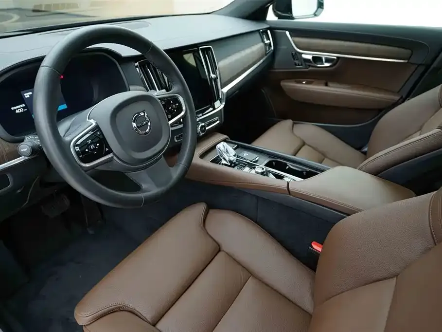 Volvo S90 2024 из CN, фото 9