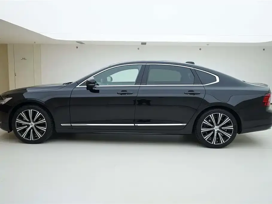Volvo S90 2024 из CN, фото 6