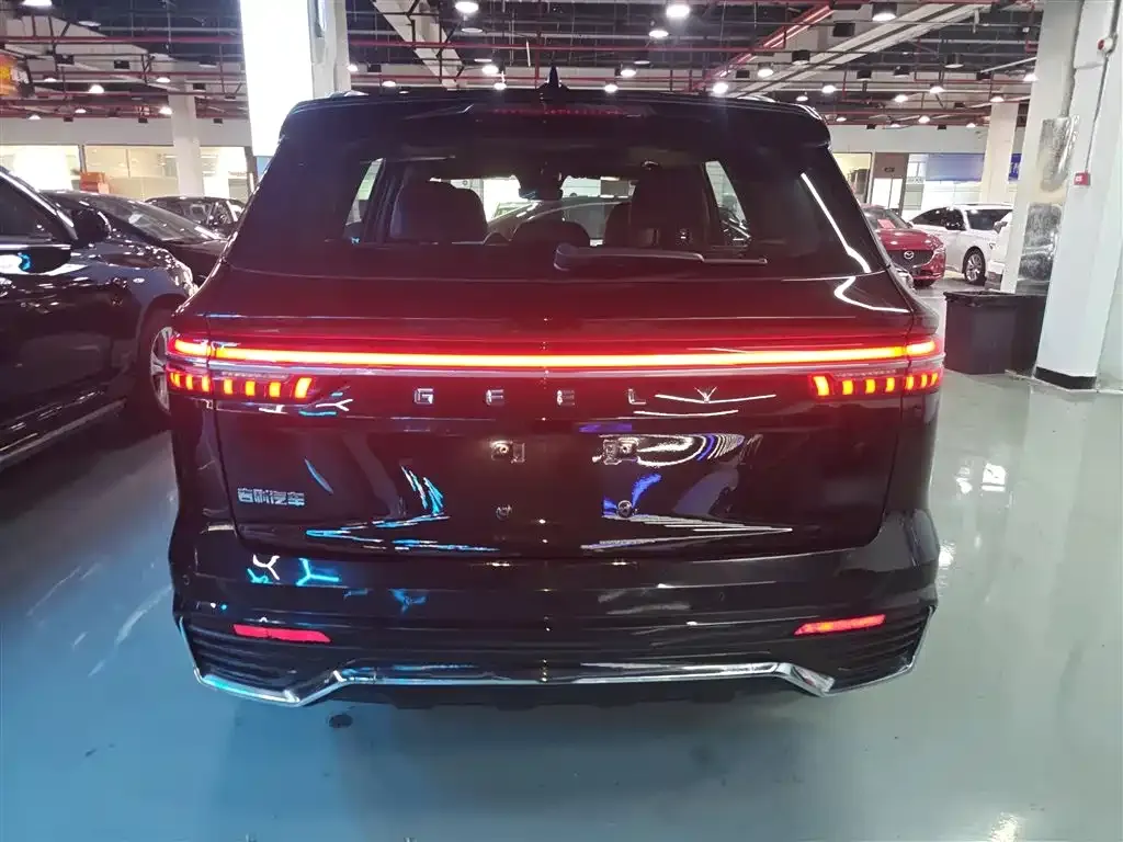 Geely Xingyue L — фото 4