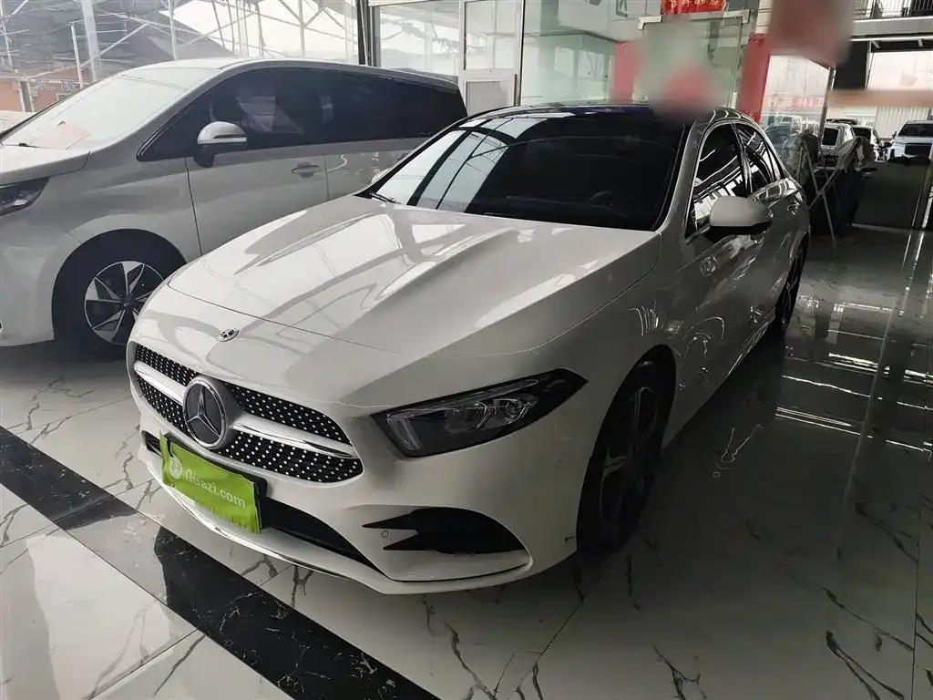 Mercedes-Benz A-Class 2023 из CN, фото 1