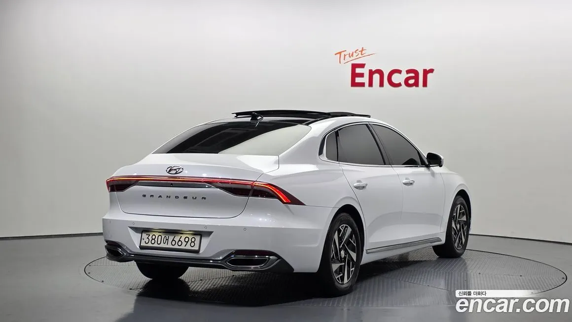Hyundai Grandeur 2022 из KR, фото 8