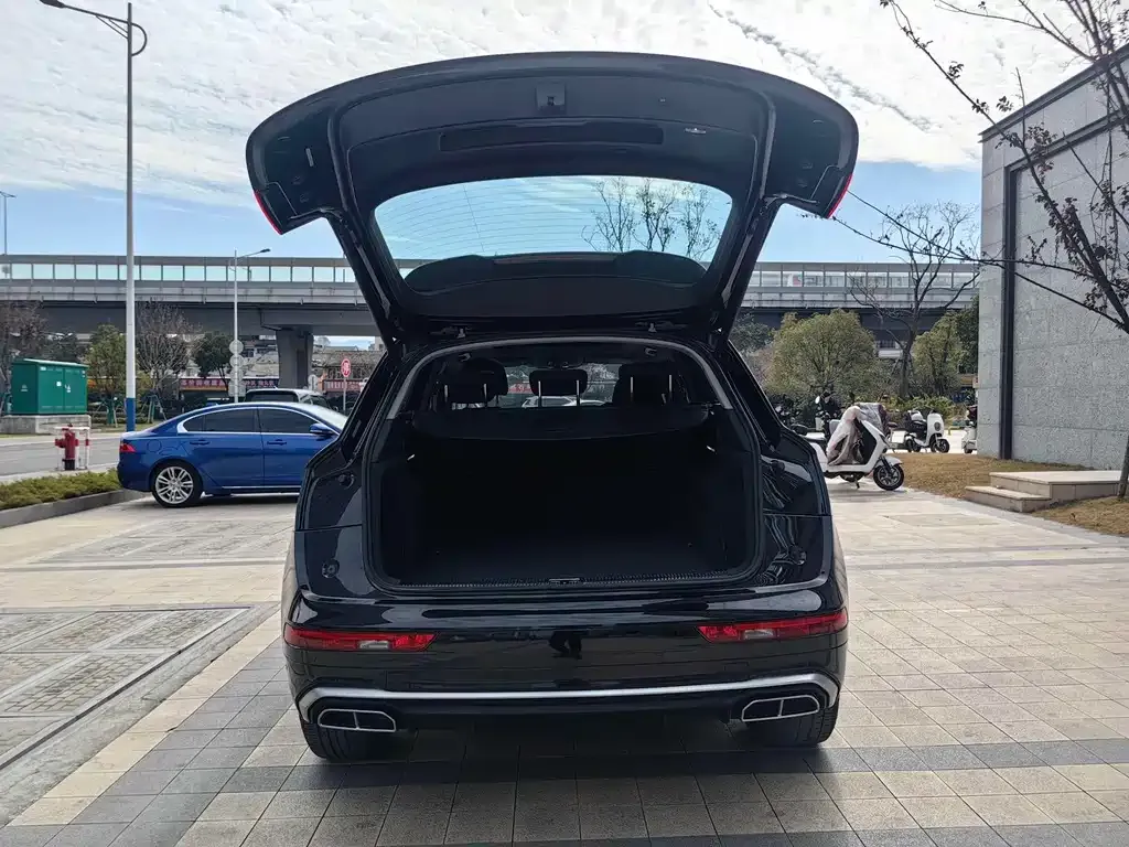 Audi Q5L 2022 из CN, фото 10