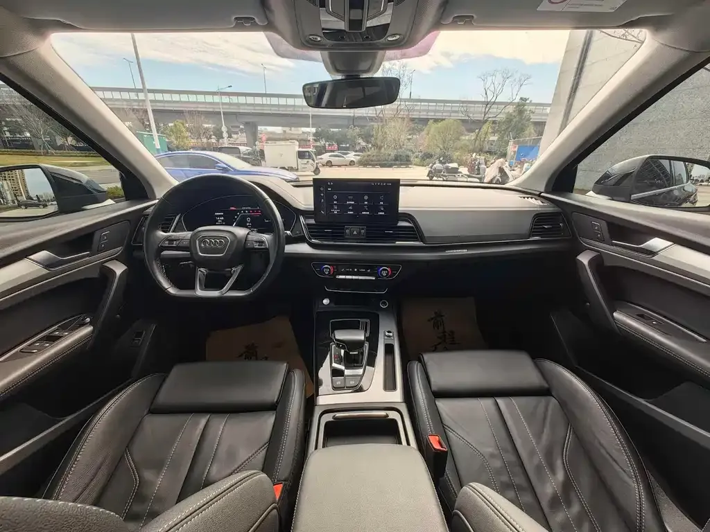 Audi Q5L 2022 из CN, фото 5